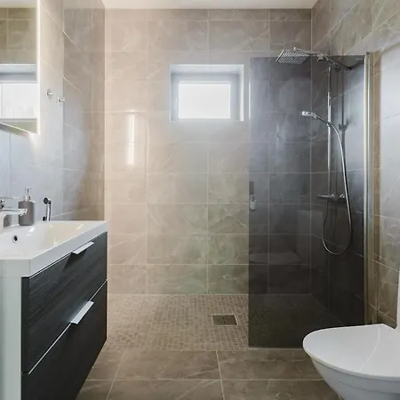 アパート Modern House *