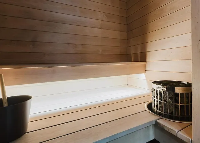 Modern House 아파트